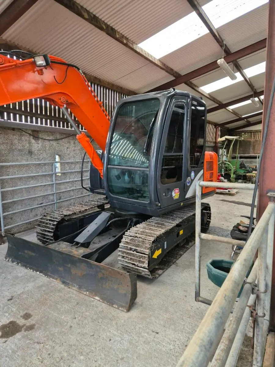 Hitachi 70-3 - Image 1