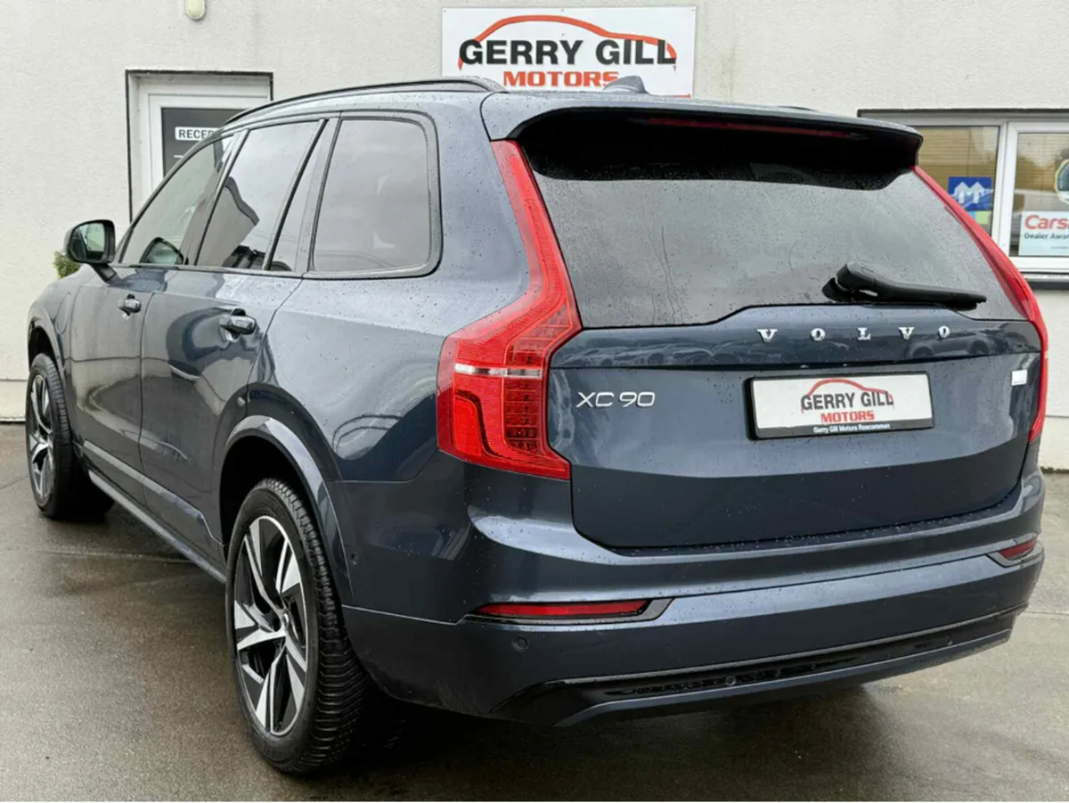 Volvo XC90 T8 PHEV PLUS DARK AWD 5DR - Image 4