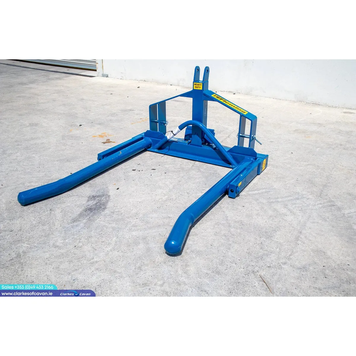 New Fleming Manual Single Bale Lifter - Image 3