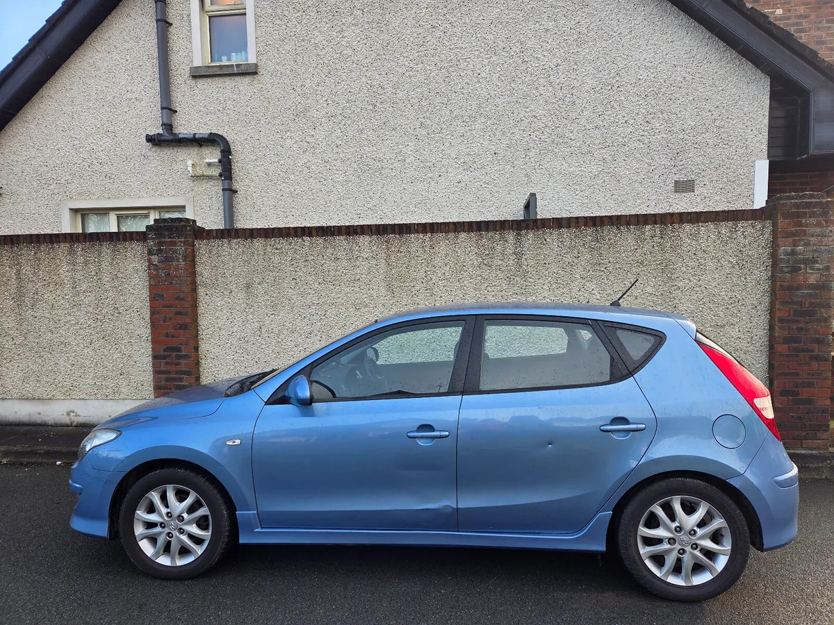 Hyundai i30 1.6d Deluxe, Nct'd and taxed - Image 4
