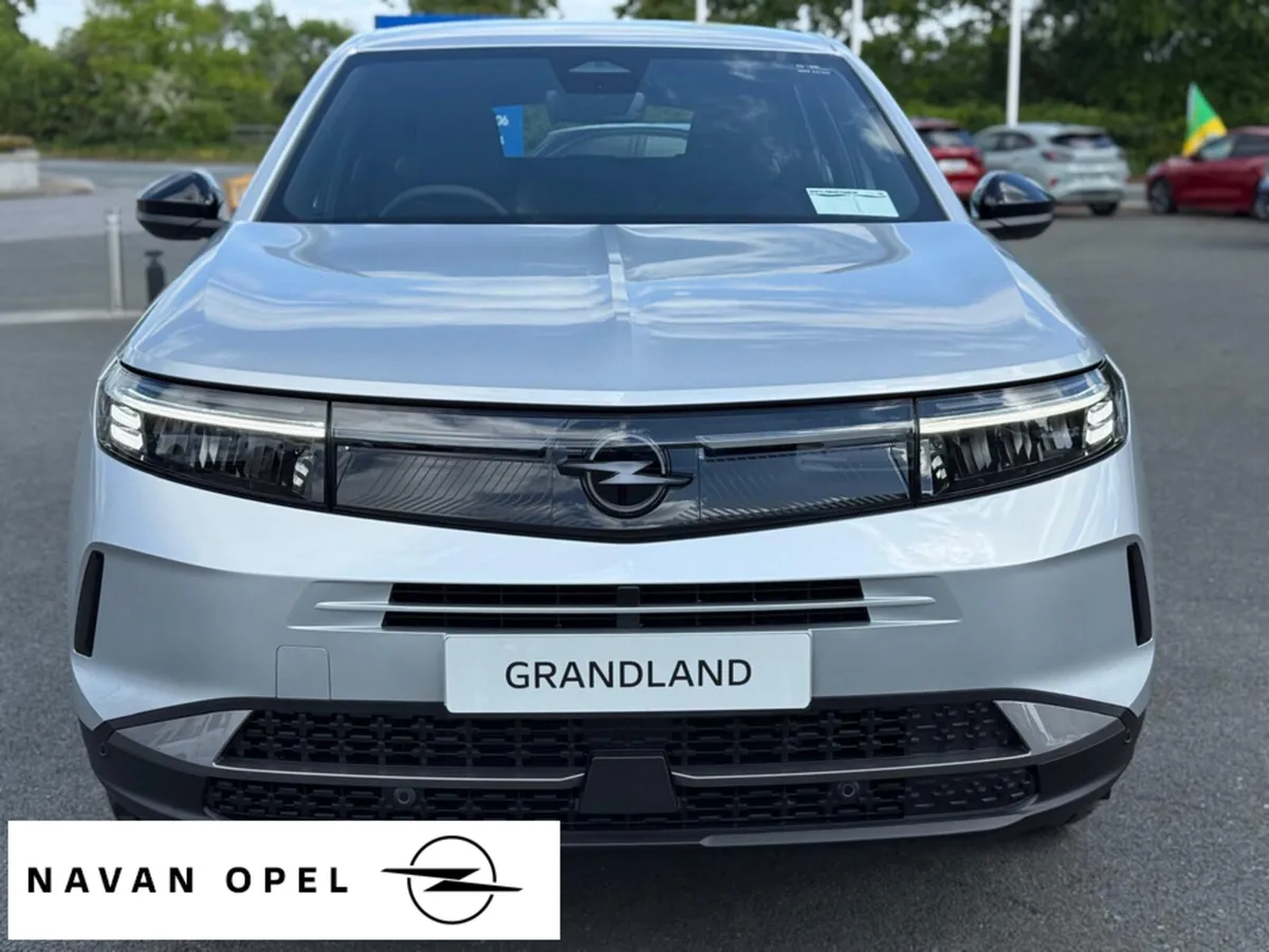 Opel Grandland Elegance 1.2 Hybrid 136Ps * 5 Year - Image 2