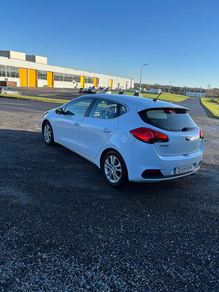 Kia ceed 2 2012 1.6crdi - Image 1