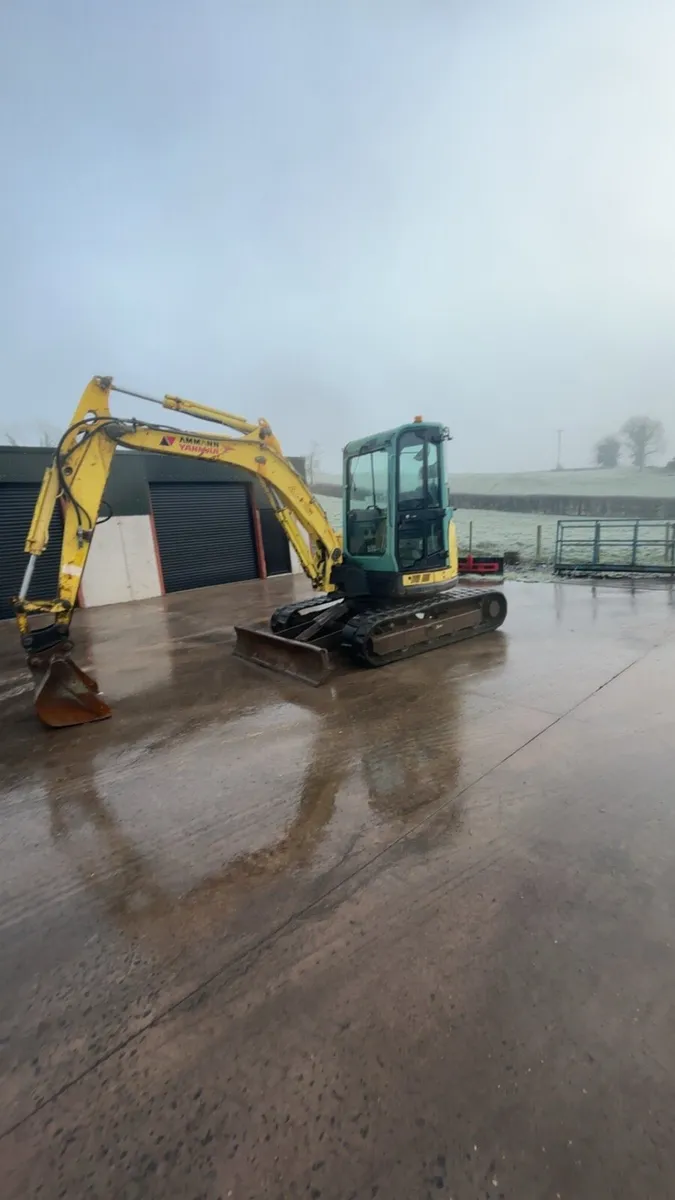 yarmer 5.5 tone digger - Image 1