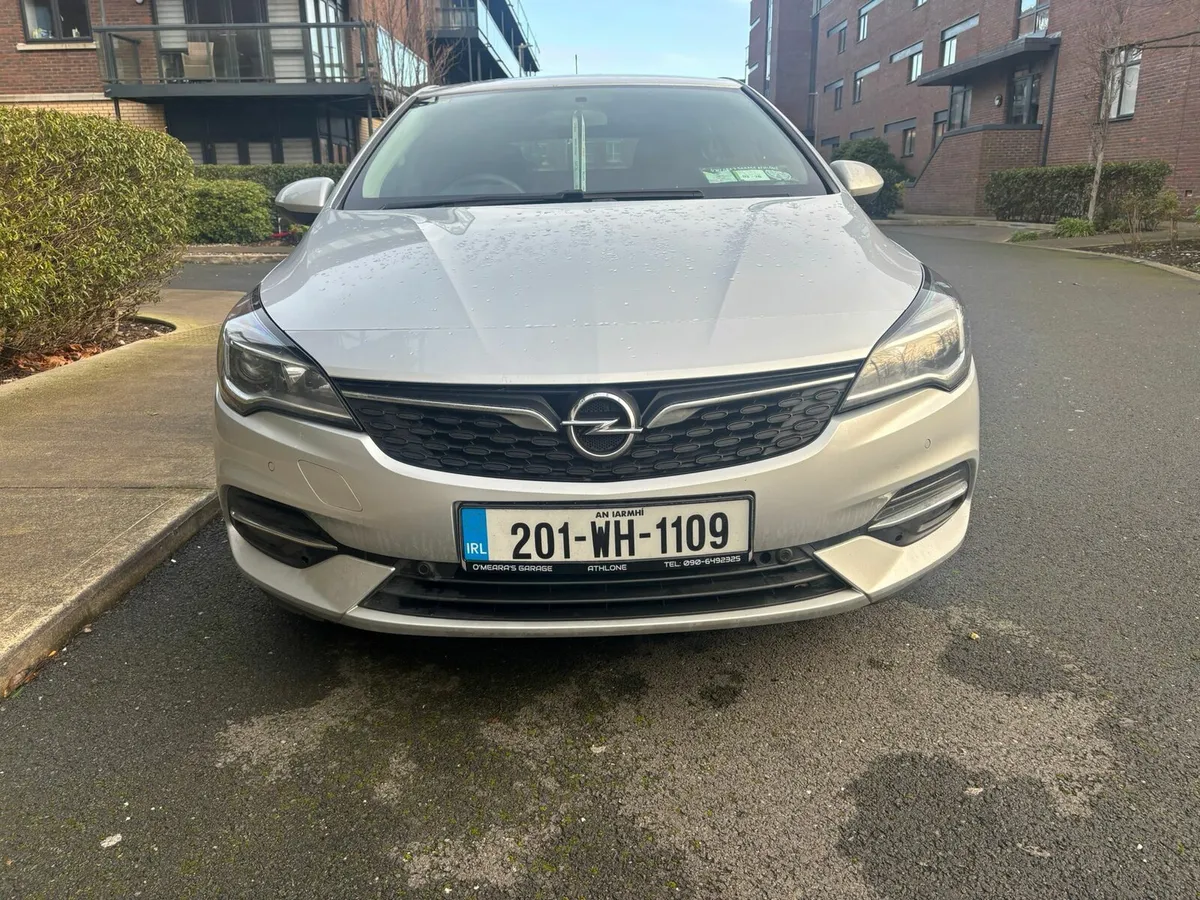 Opel Astra 1.5 - Image 2