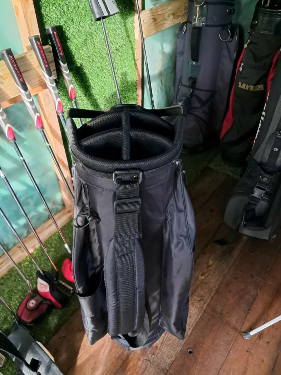 Taylormade cart bag - Image 4