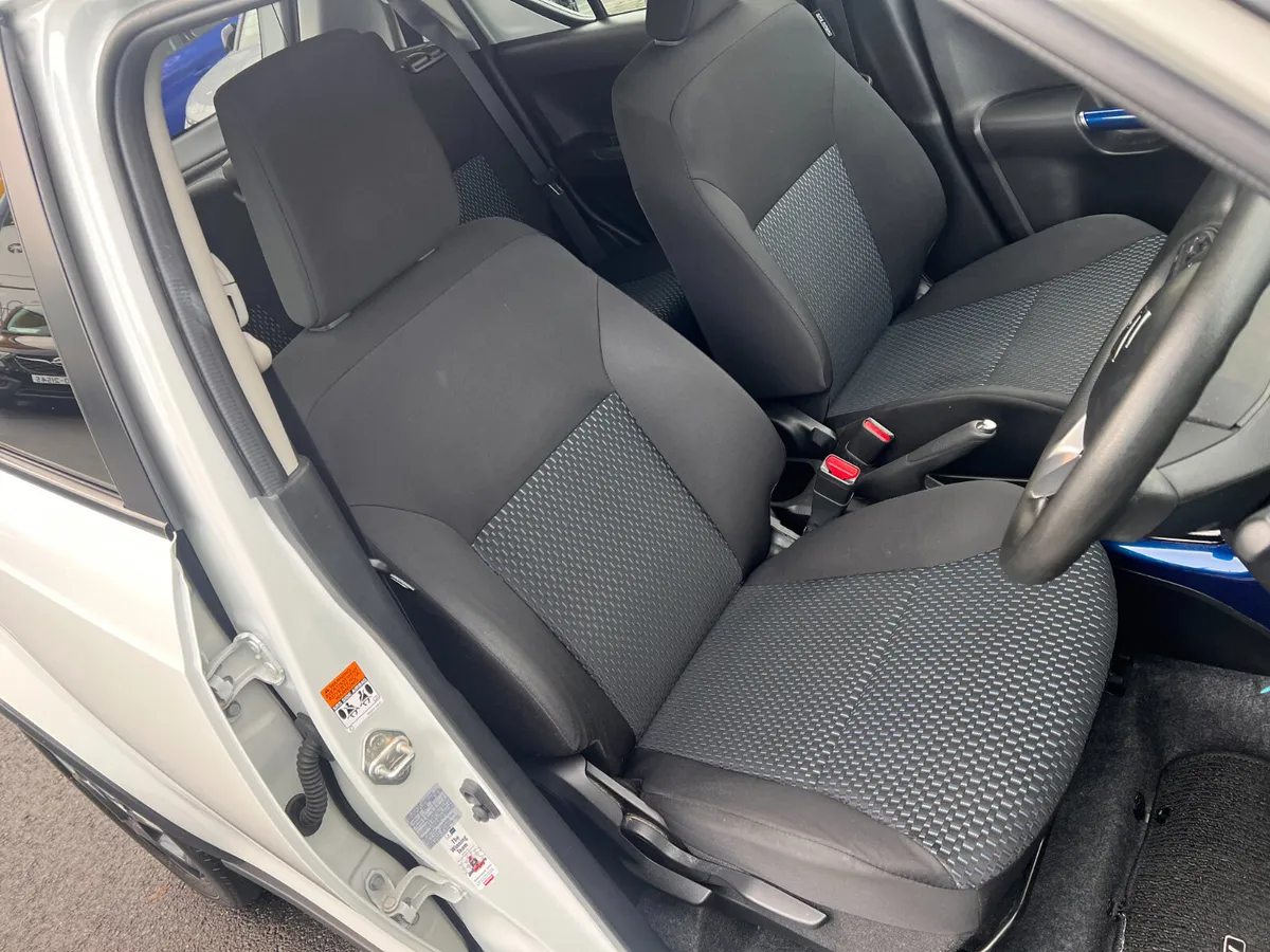 Only 28,000 Kms 1.2 DUALJET HYBRID High Spec 1 Own - Image 3