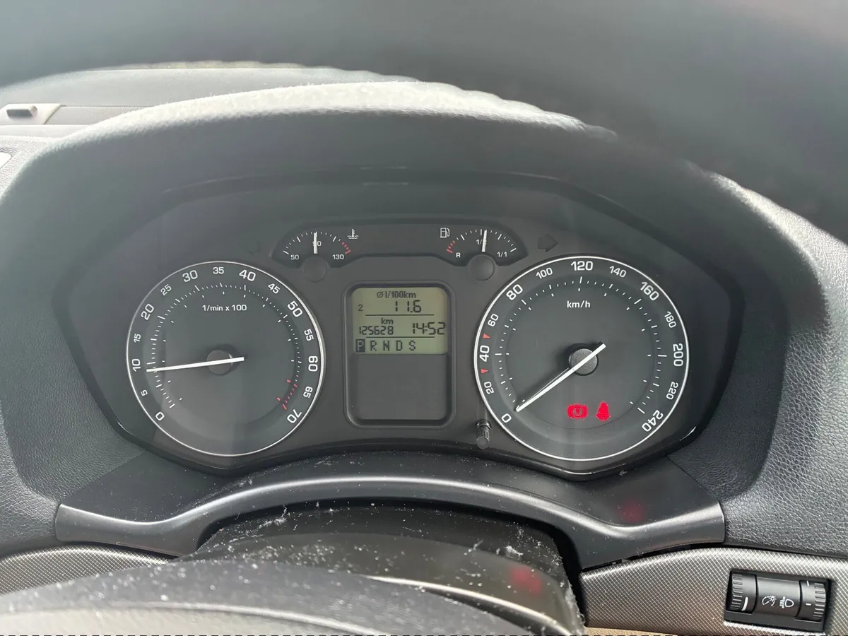 2008 Skoda Octavia 1.6 AUTO Elegance - Image 1