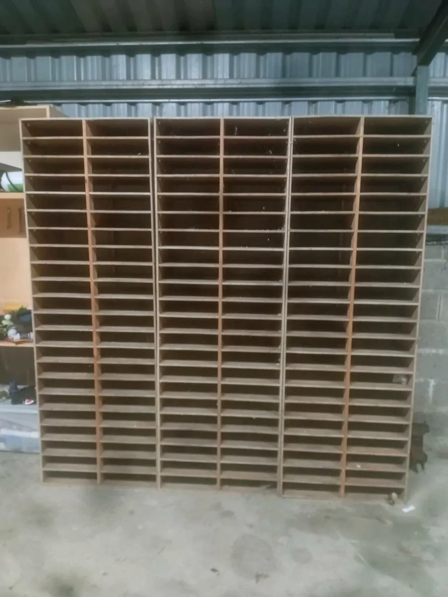 3 ply unit shelving - Image 1