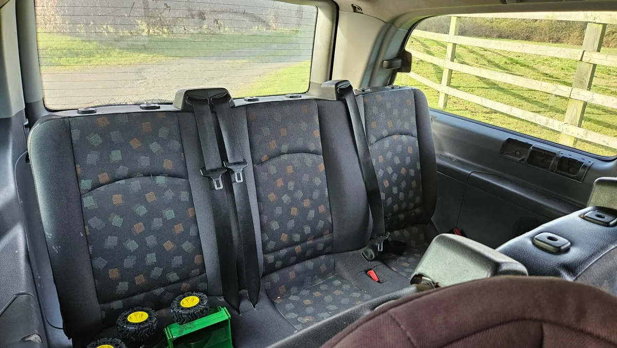 Mercedes Vito 9 Seater – Spares / Repair – Driving - Image 4