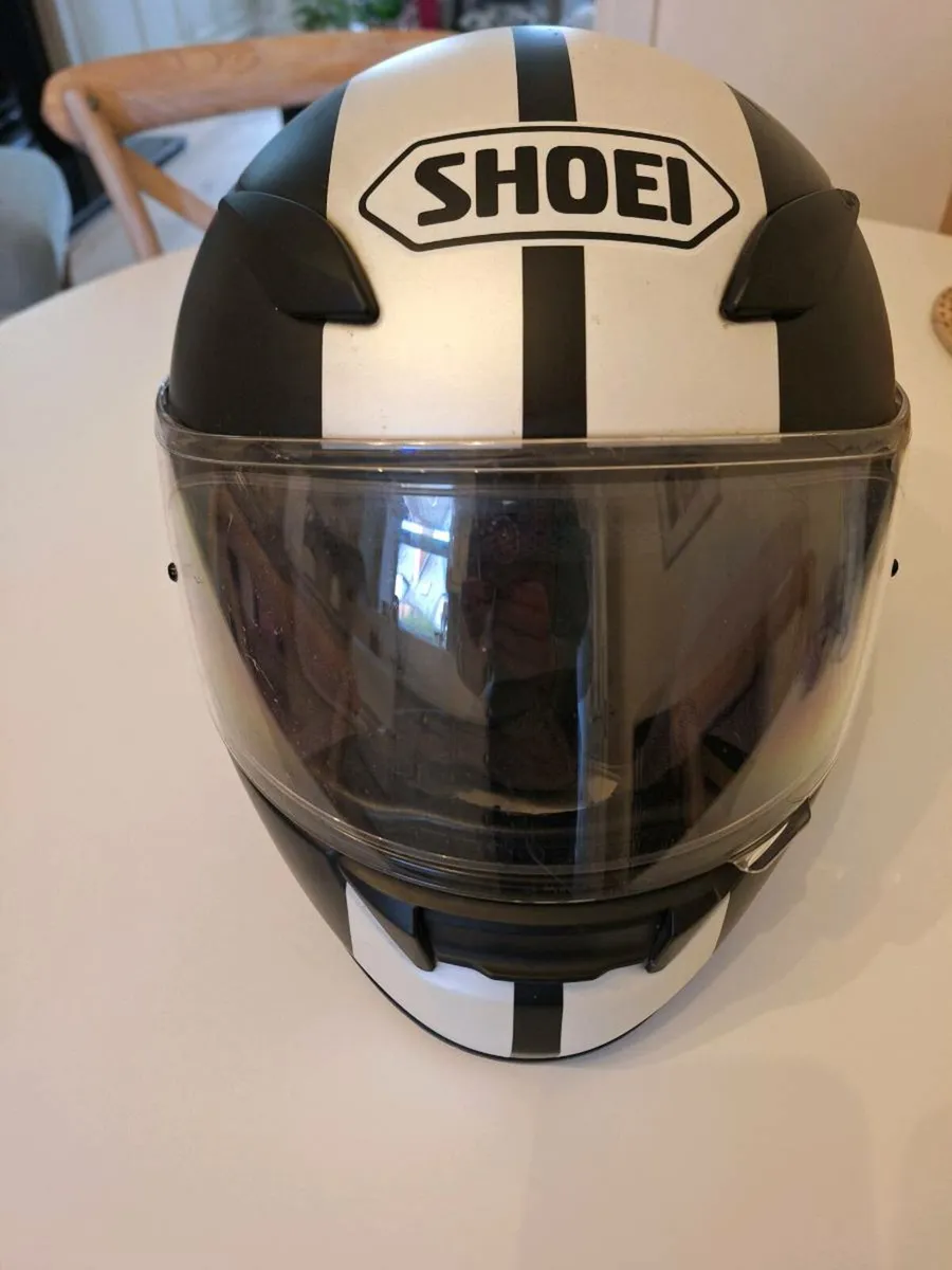 Motorbike helmet - Image 1
