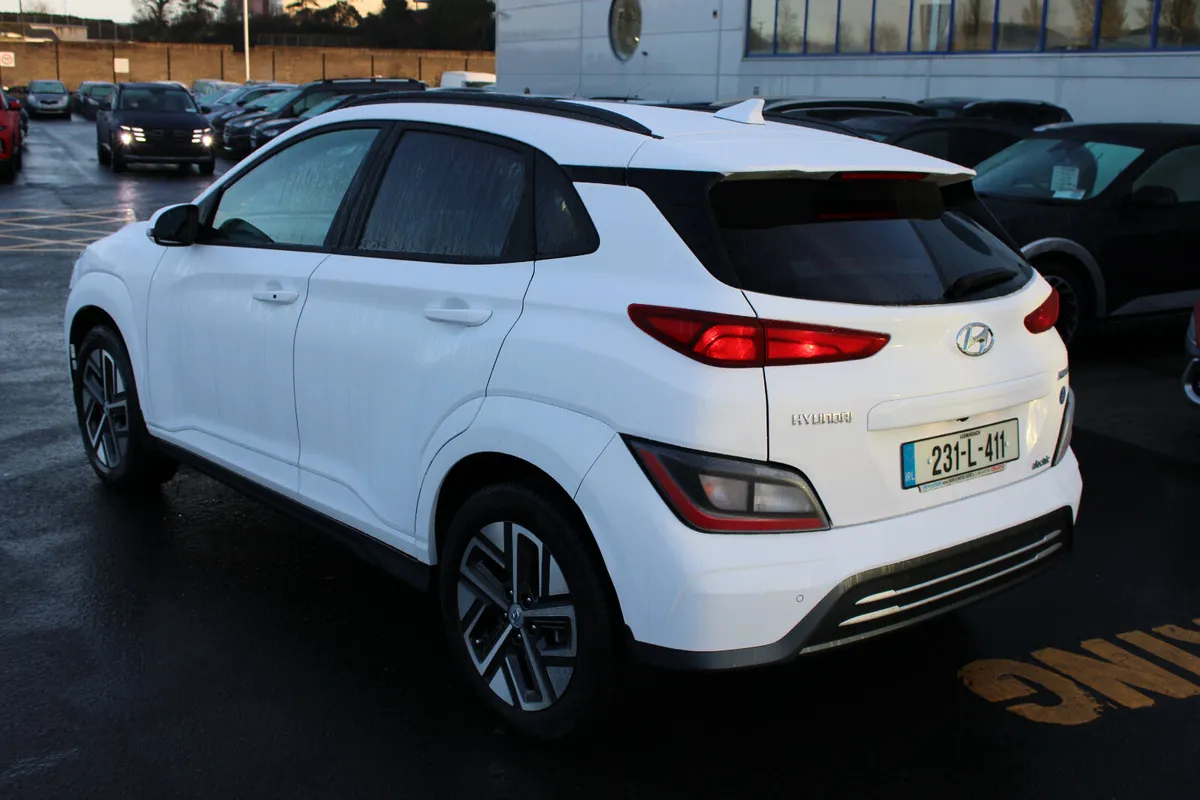 Hyundai KONA 2023 - Image 3