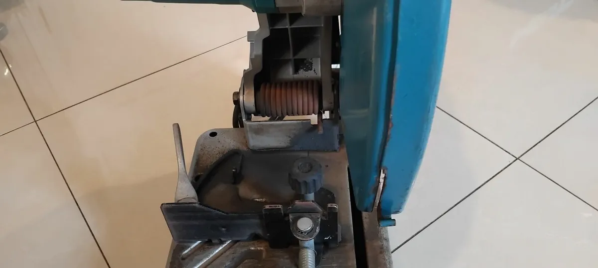 Makita LW1400 Portable Cut Off Saw 110v - Image 4