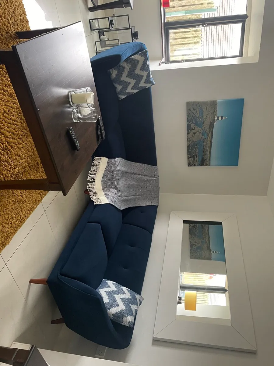 Suite of furniture - Image 2