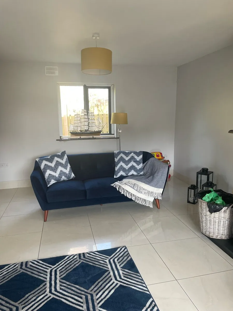 Suite of furniture - Image 4