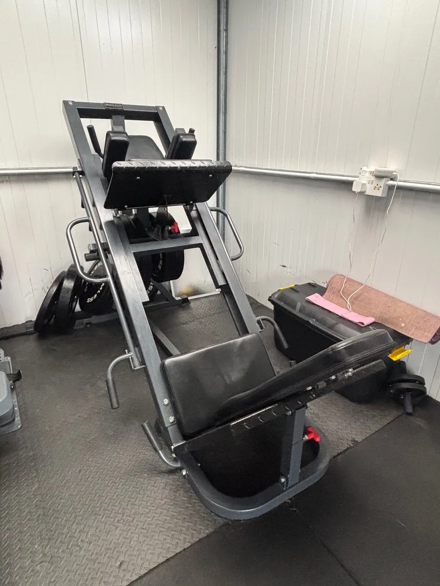 Leg Press/Hack Squat Machine - Image 1