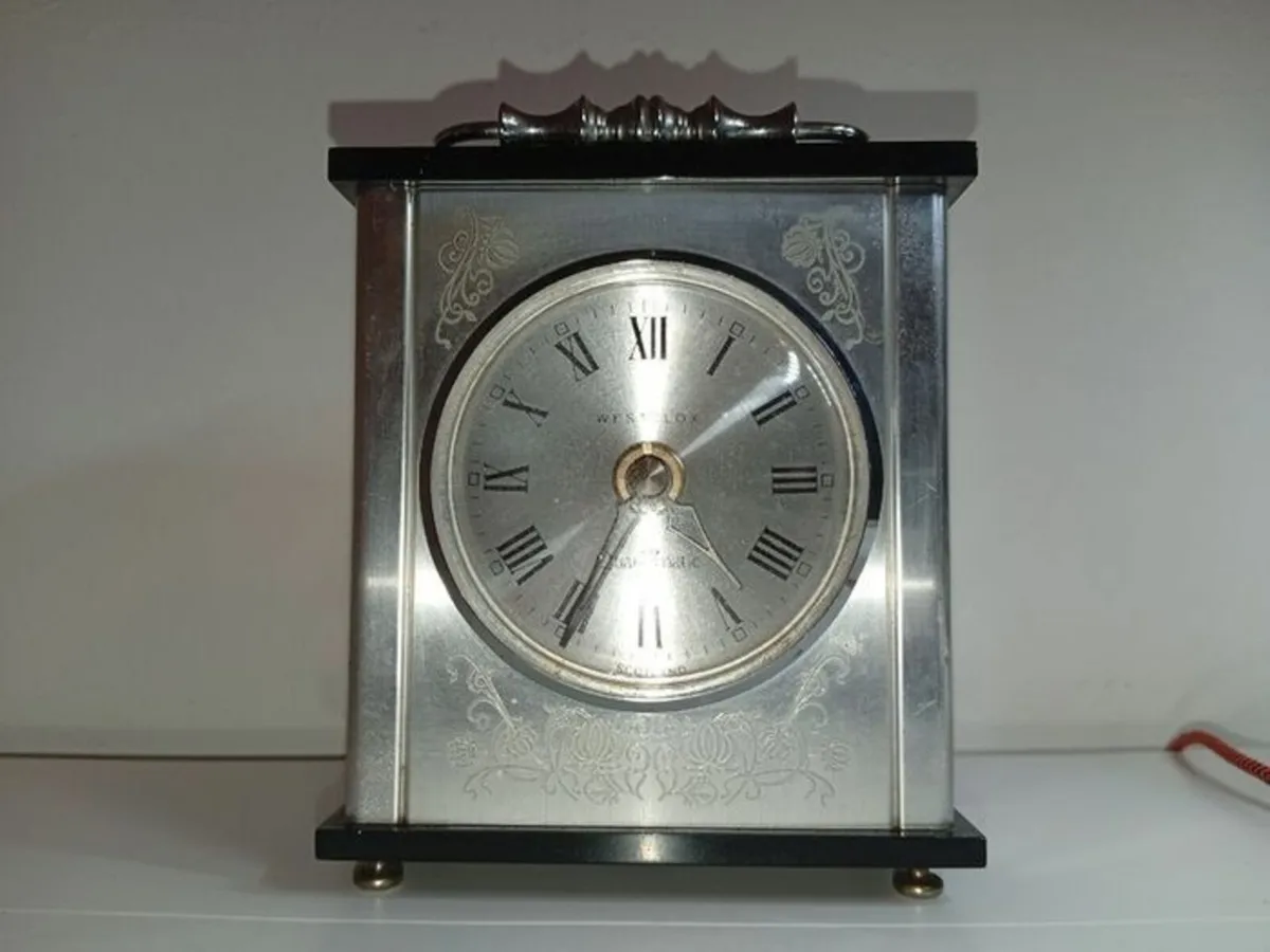 Westclox Vintage Quartqmatic Table Clock Approx 15 - Image 1