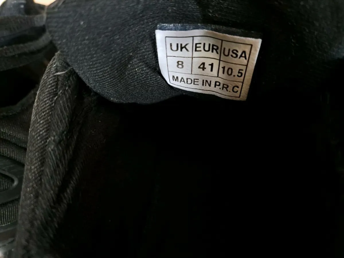 Nike Airmax Black Runners 41 uk8 - Image 4