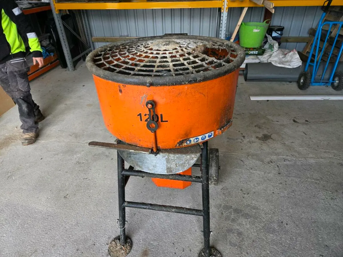 Resin mixer - Image 1