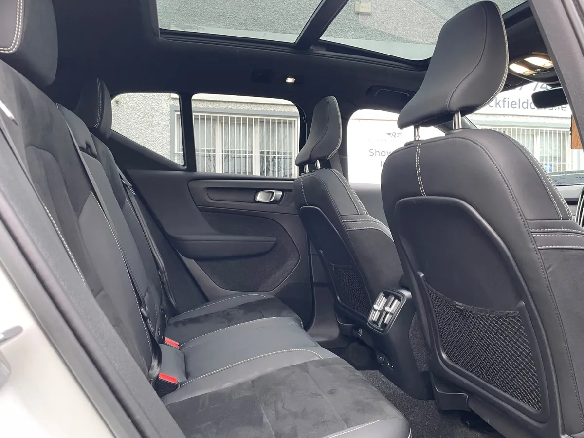 69KW-APPLE PLAY-HEATED SEATS-120TAX - Image 4