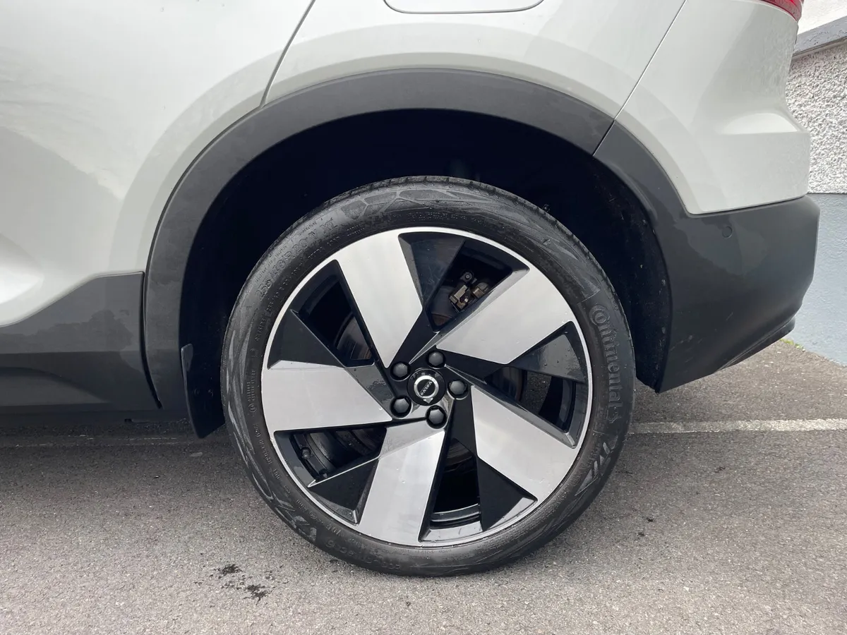 69KW-APPLE PLAY-HEATED SEATS-120TAX - Image 2