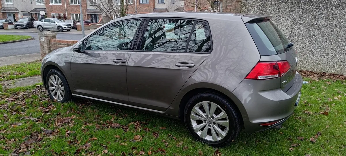Volkswagen Golf 2015 - Image 2