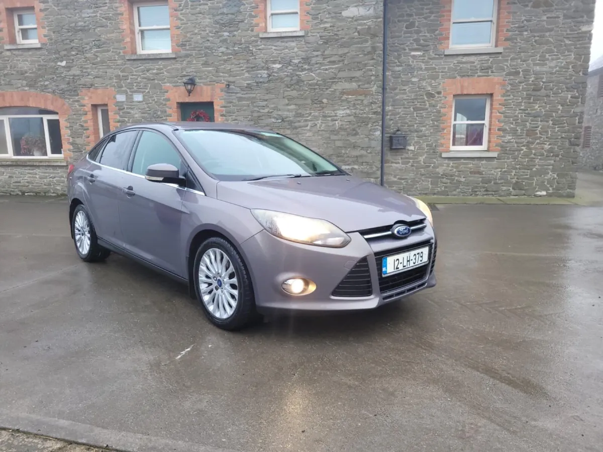 Ford Focus 1.6Dsl Nct'd *Low Miles *Titanium - Image 3
