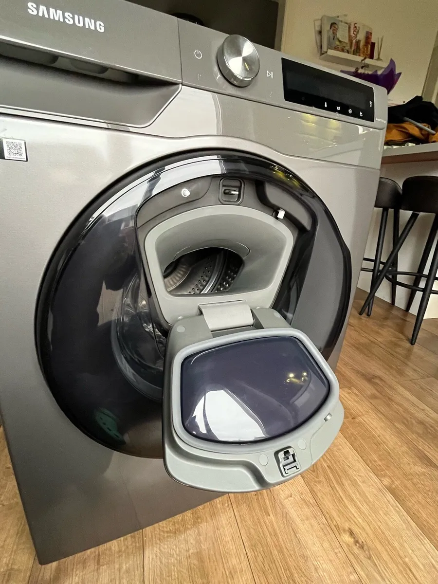 Samsung Washer Dryer - Image 3