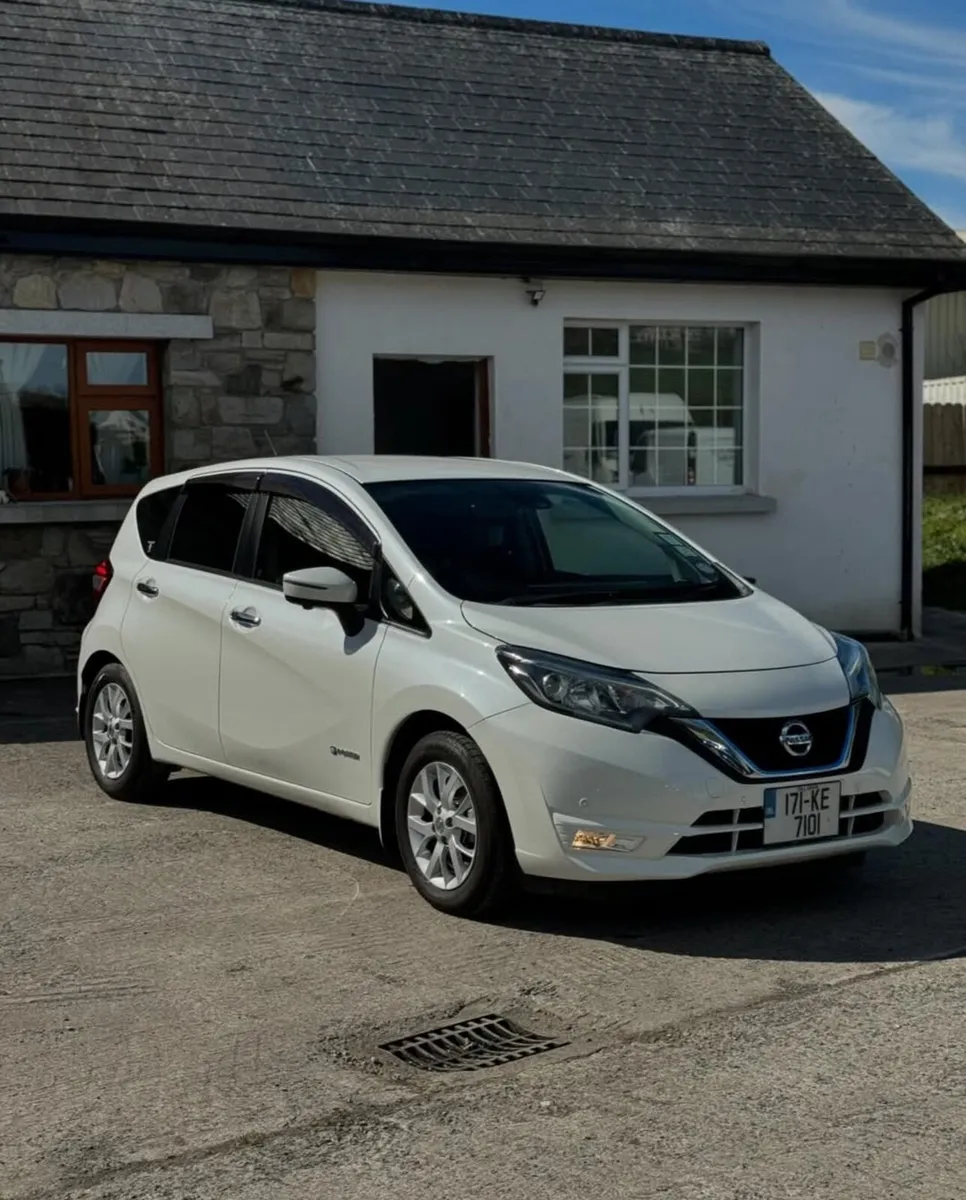 Automatic transmission Low mileage car - Image 2