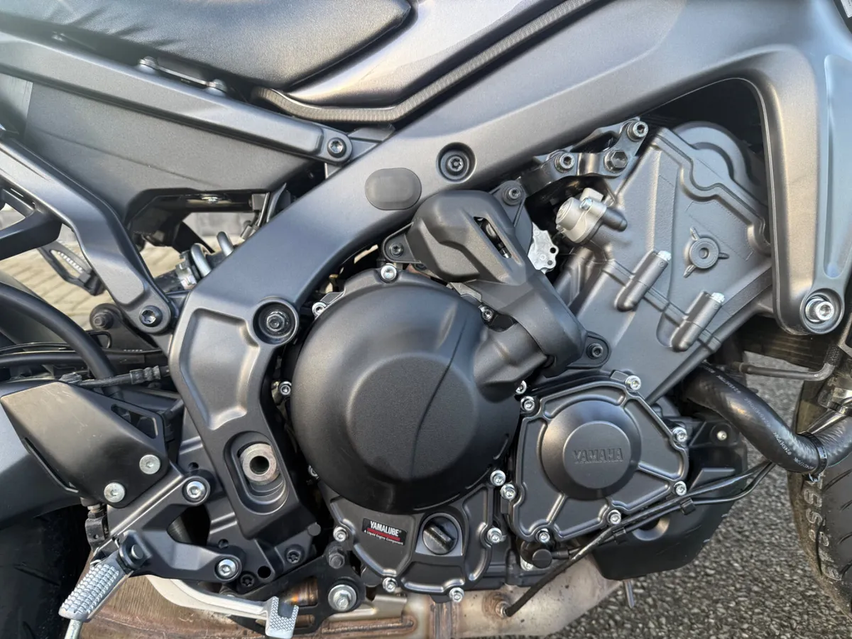 2025 Yamaha MT 09 Y AMT - Image 4