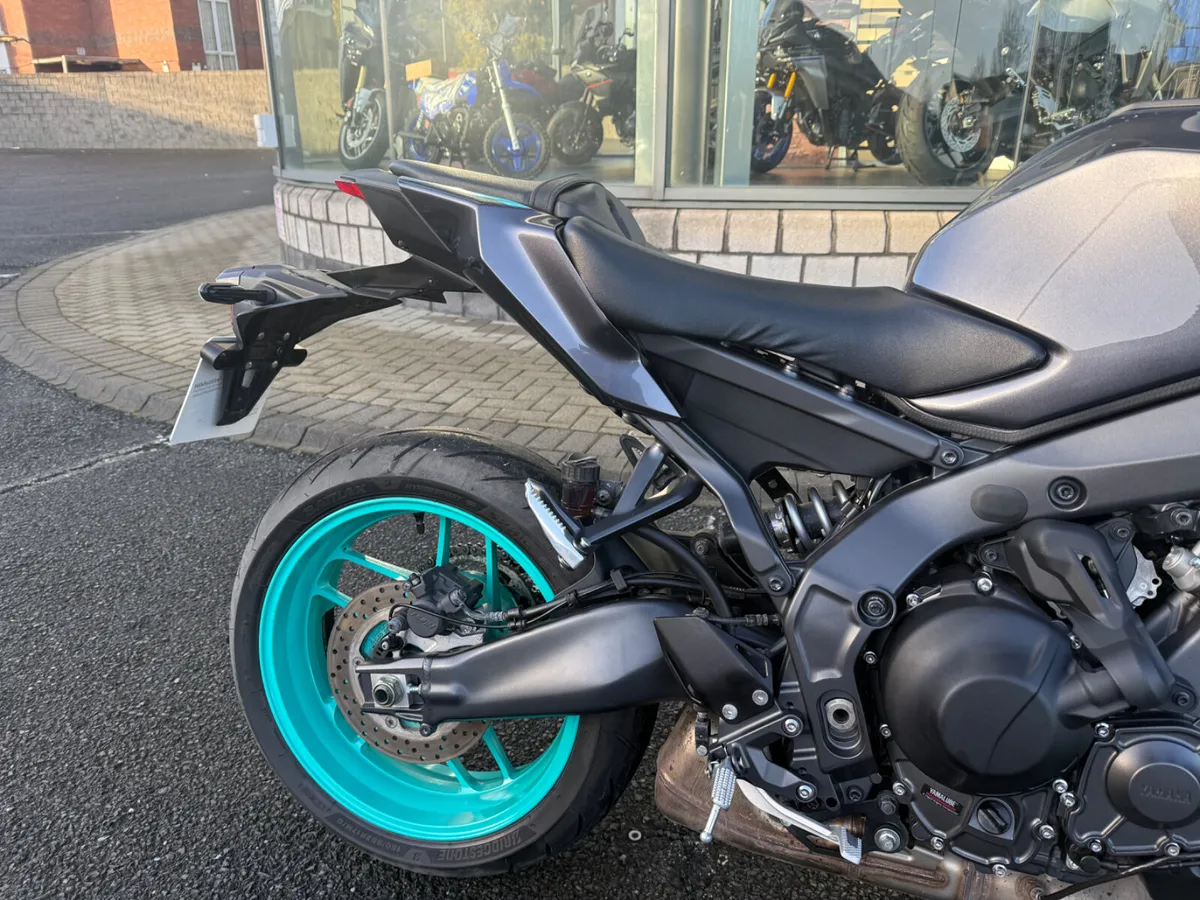2025 Yamaha MT 09 Y AMT - Image 3