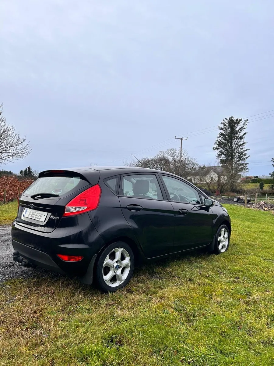 Ford Fiesta 2011 - Image 4