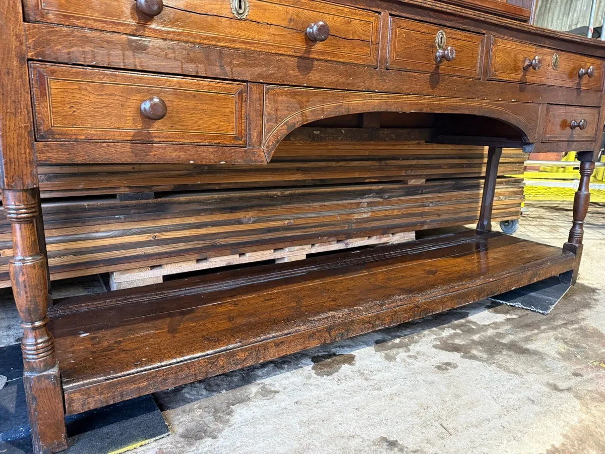 Original Antique  Georgian Oak Welsh Dresser . - Image 4