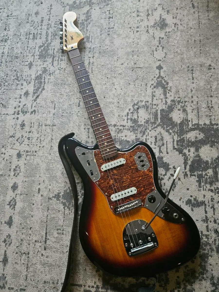 Squire jazzmaster - Image 1