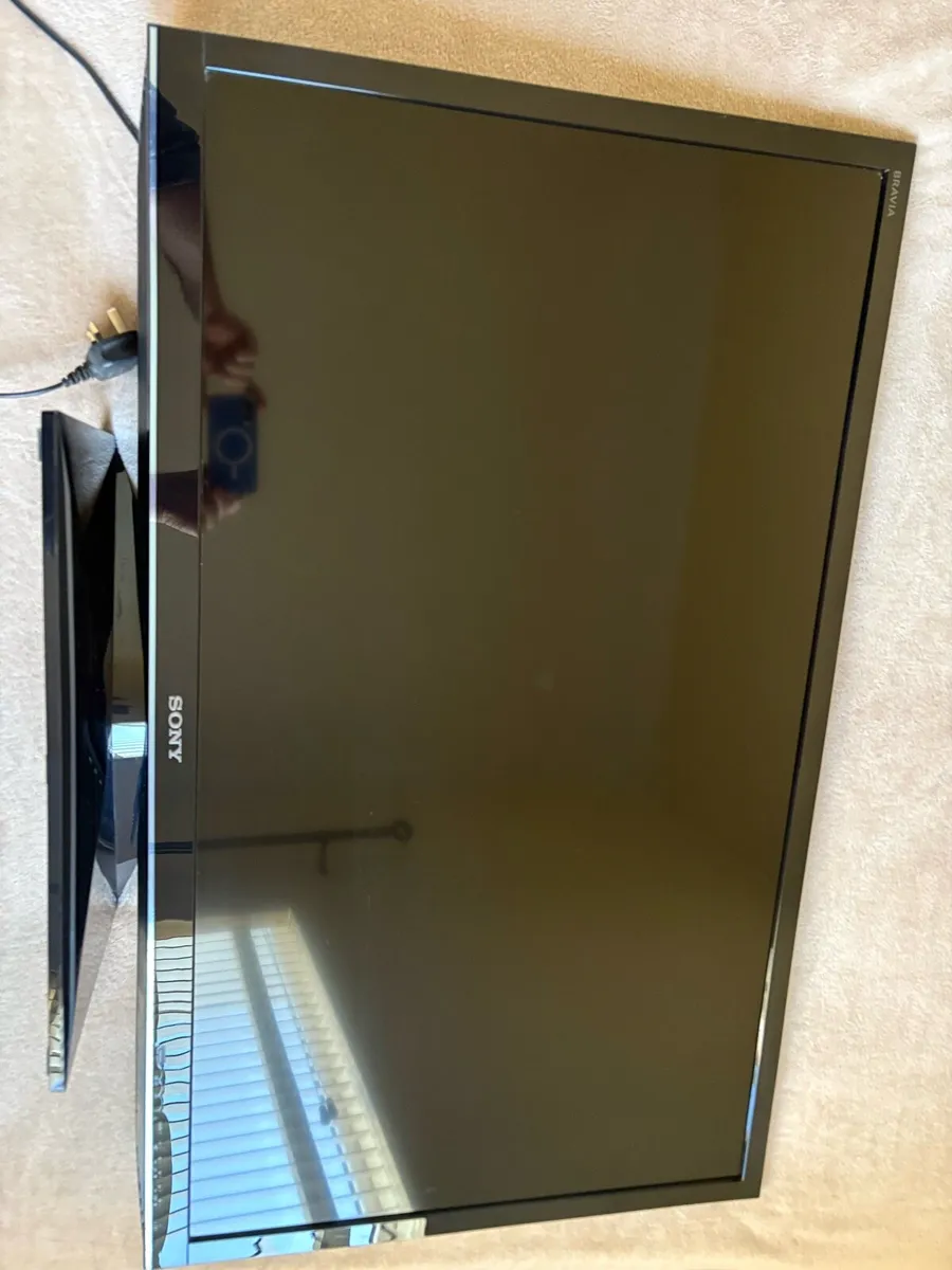 42” SONY BRAVIA - Image 3