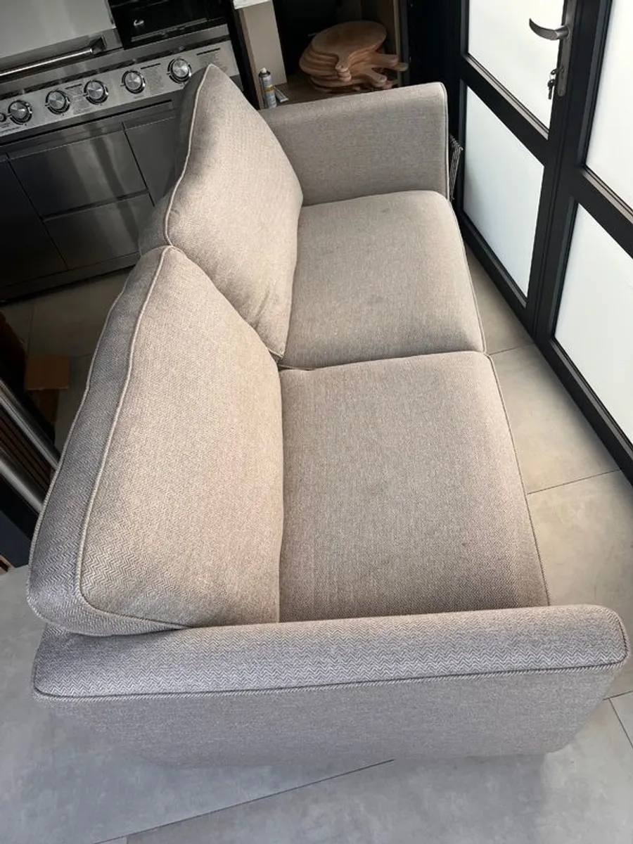 Couch for sale - Image 1