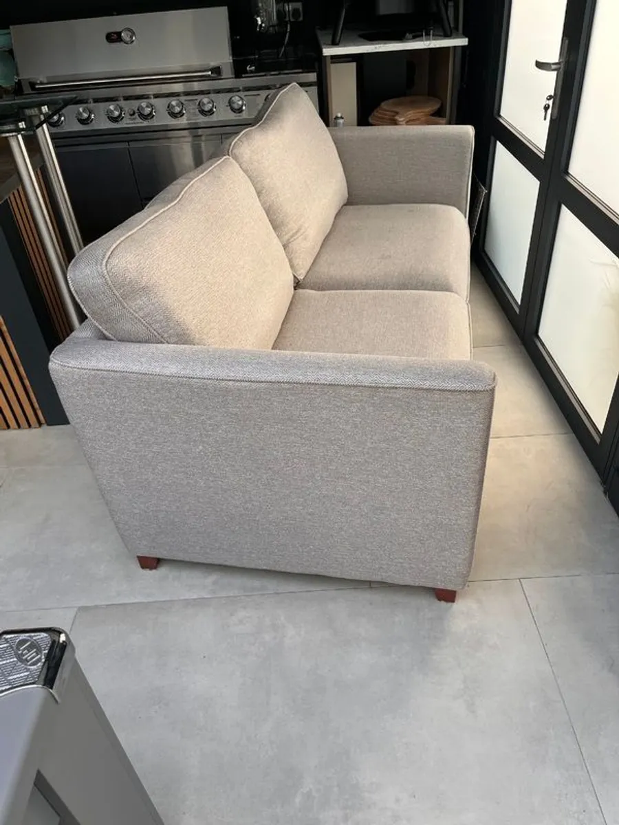 Couch for sale - Image 2
