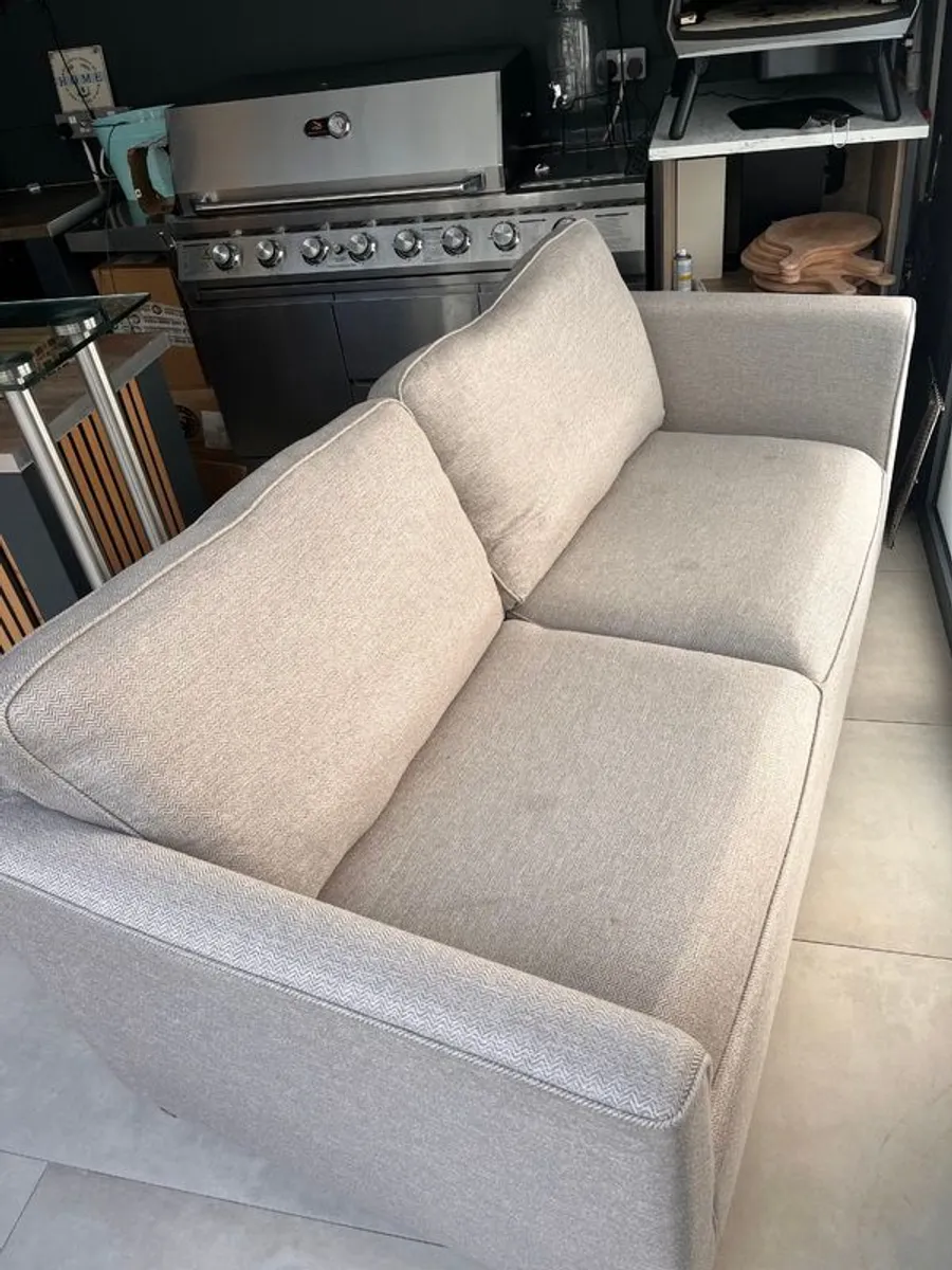 Couch for sale - Image 3