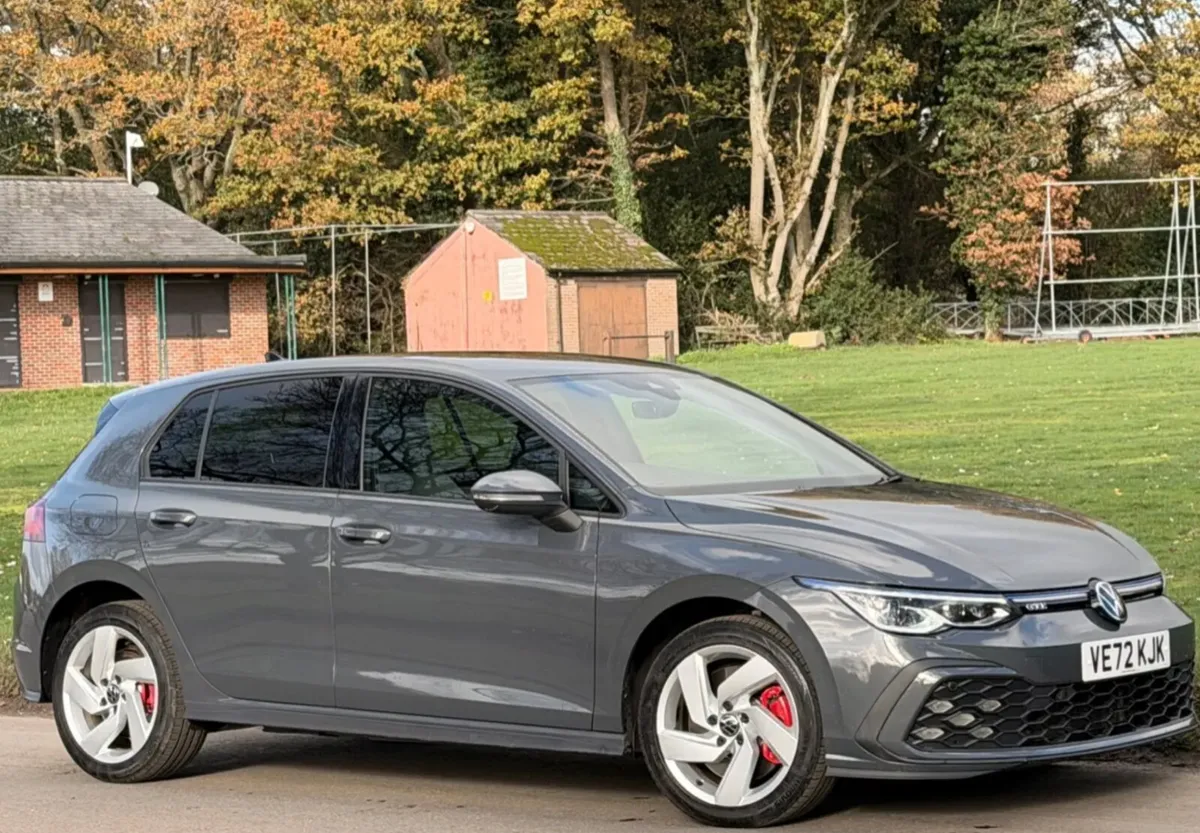 VW GOLF GTE (2023)GTE AUTOMATIC - Image 3