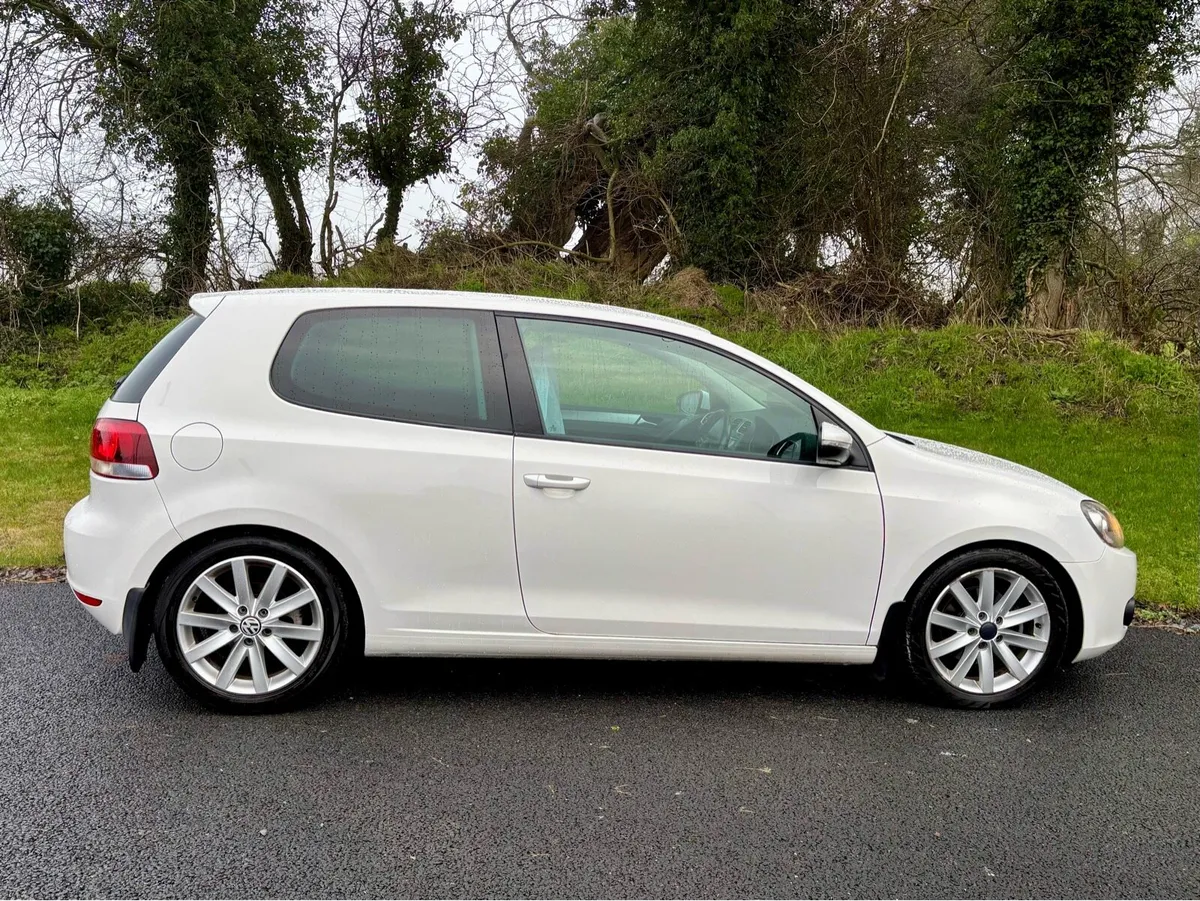 Volkswagen Golf 2.0 TDI 140PS GT 3DR (NCT 08/26) - Image 4