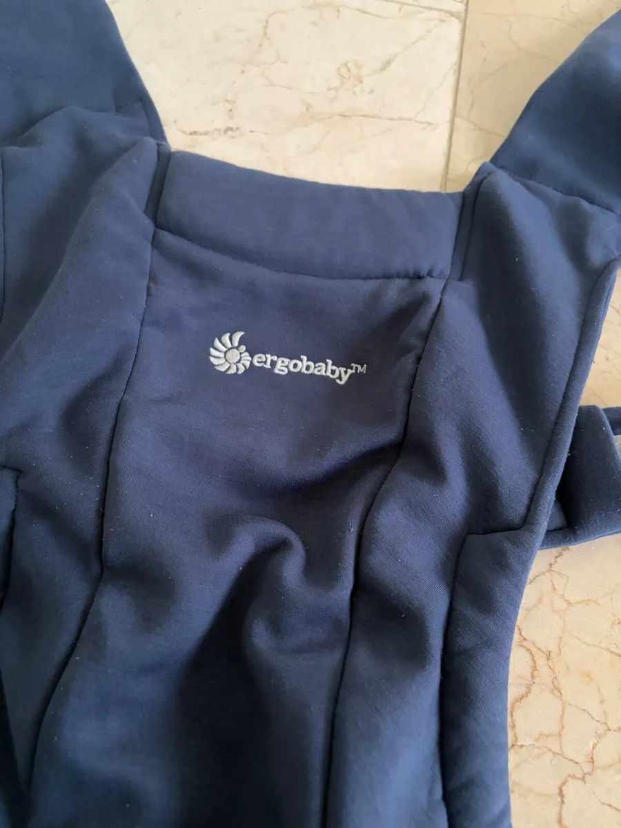 Ergobaby Embrace Baby Carrier - Image 2