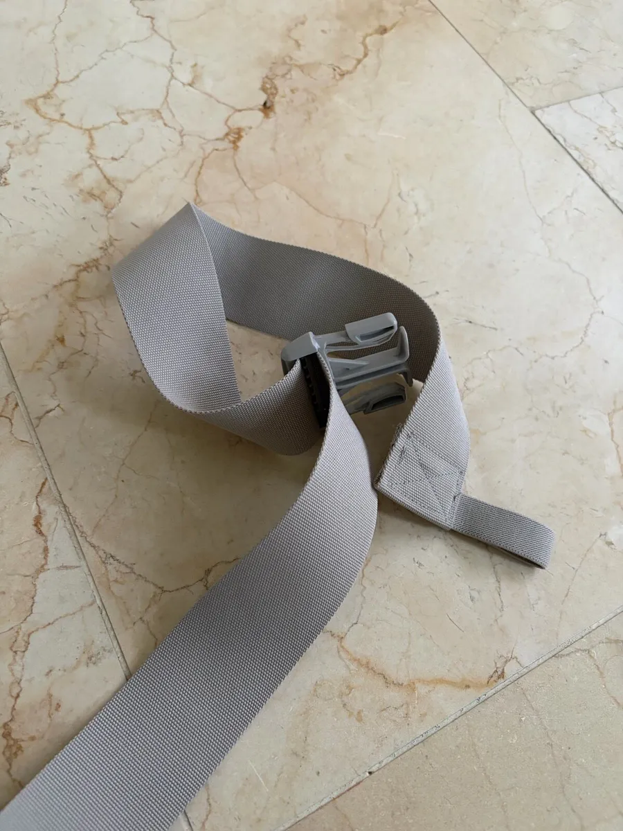 Ergobaby Embrace Baby Carrier - Image 4