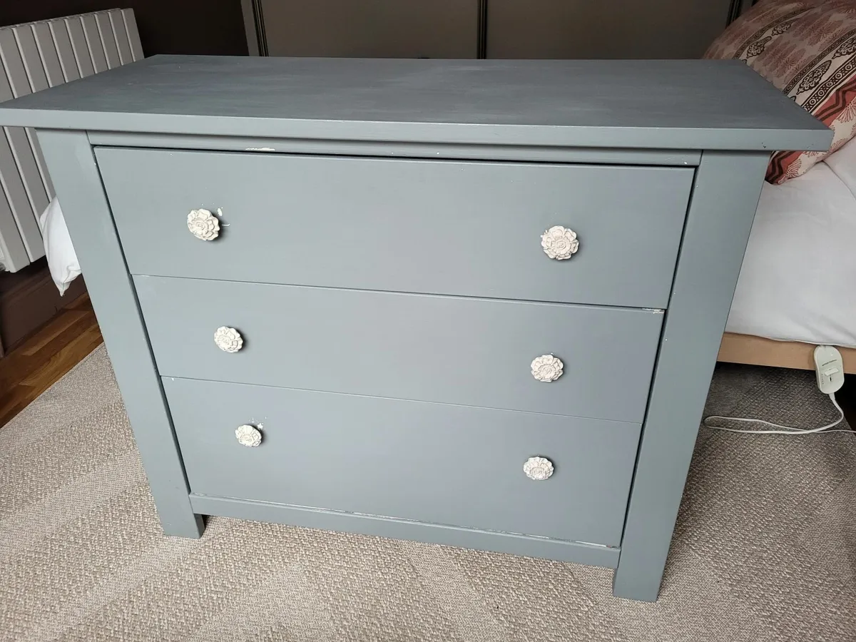 Chest of drawers for FREE - Image 1
