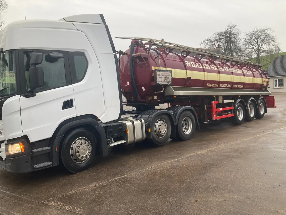 Vacuum Tanker Scania - Image 1