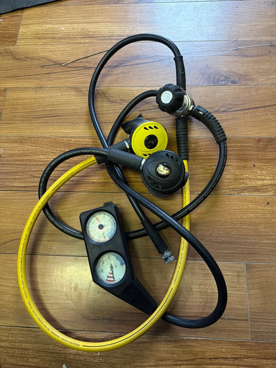 Dacor scuba diving regulators - Image 1