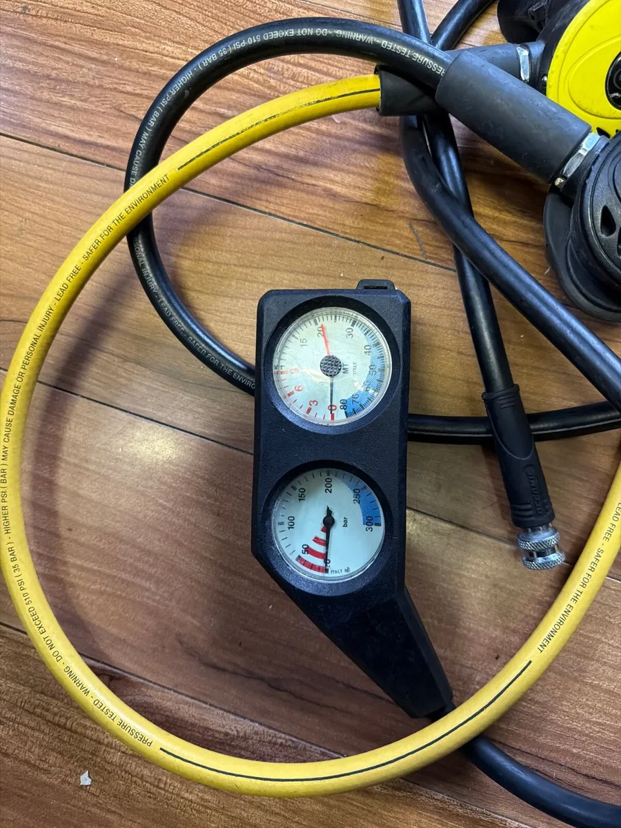 Dacor scuba diving regulators - Image 3