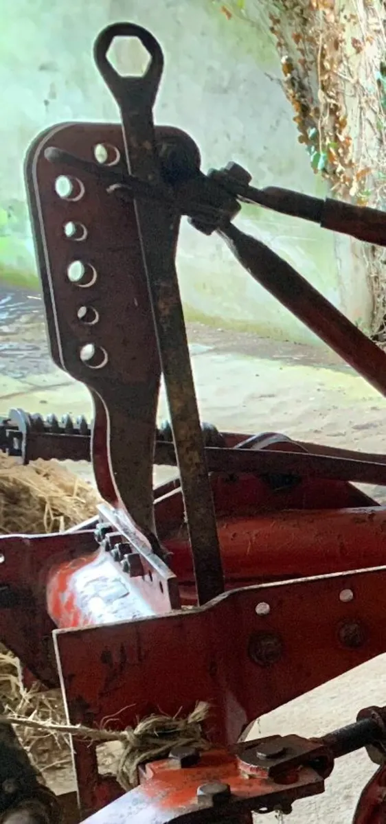 Kverneland 4 Furrow Plough - Image 2