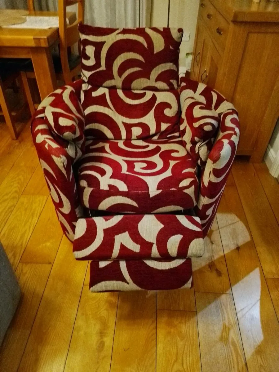 Recliner Chair - Image 2