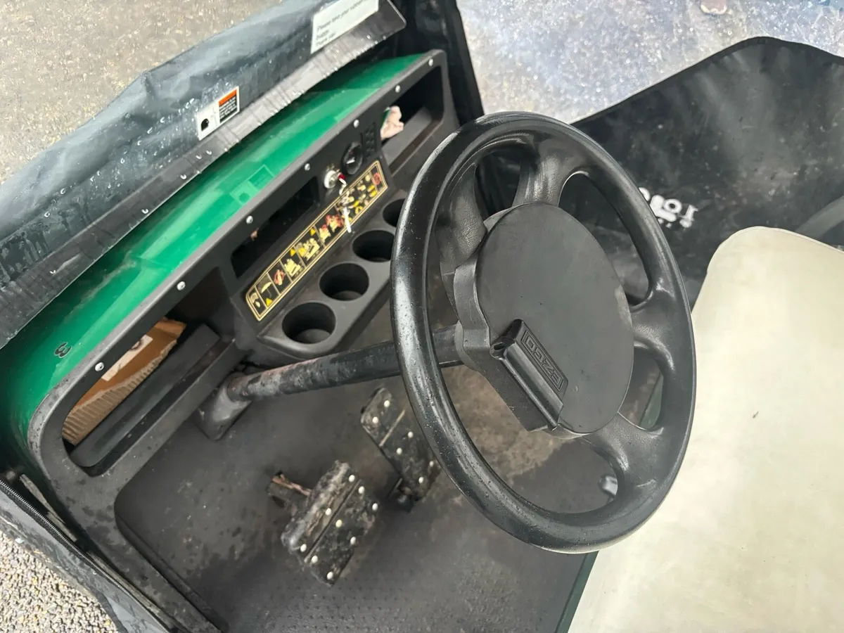 EZGO Golf Buggy - Image 3