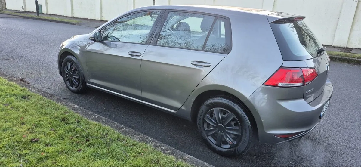 131 Volkswagen Golf Automatic - Image 2