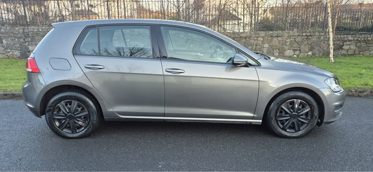 131 Volkswagen Golf Automatic - Image 4